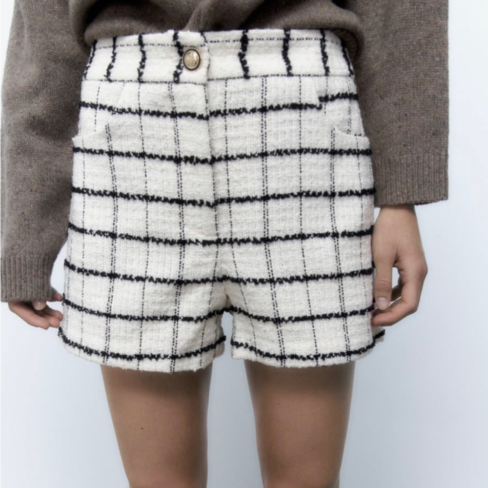 NEW Zara Black White Tweed Shorts High Rise Size L